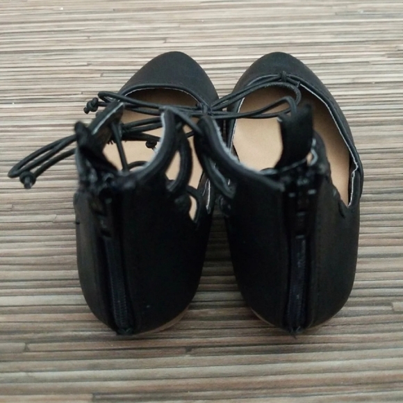 Old navy  sandals - Picture 3 of 3